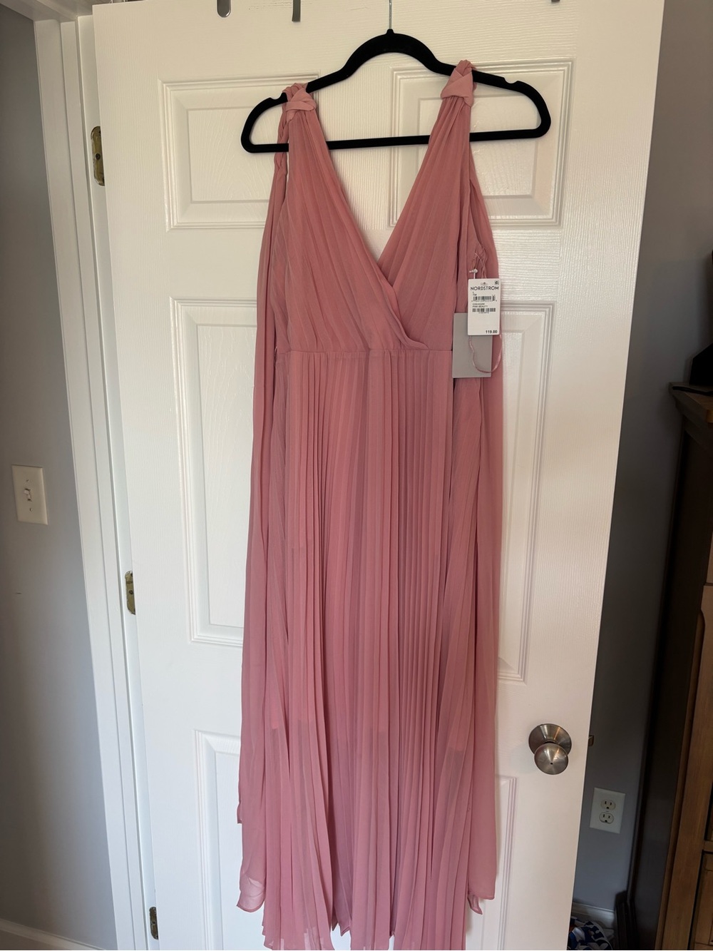Chelsea28 Blush Pleated Tie-Back Maxi Dress - Picture 3 of 6